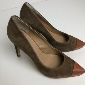 Banana republic brown suede leather cap toe pumps